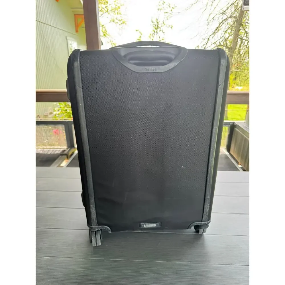 TUMI Alpha 3 International Dual Access 25